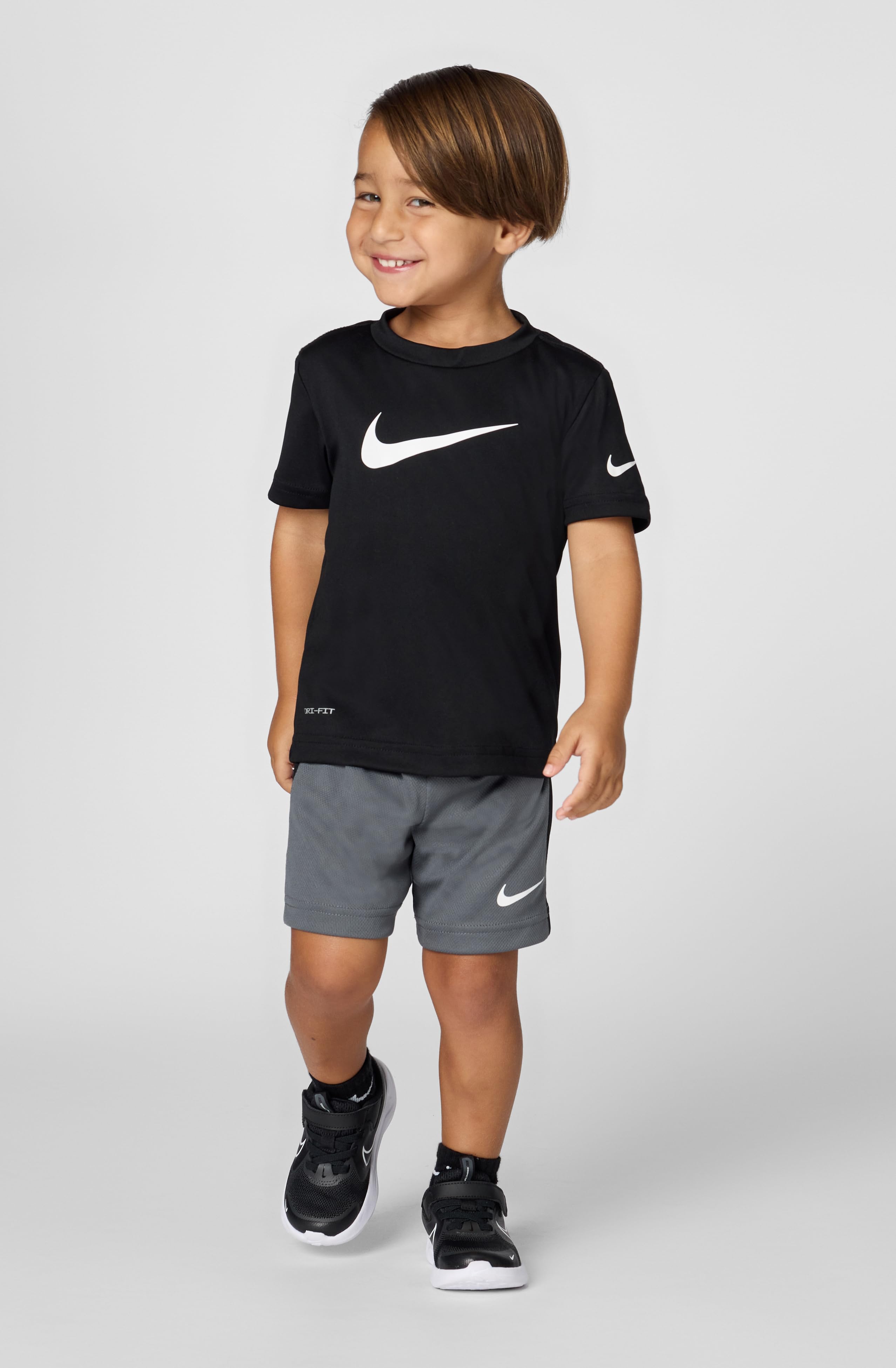 Amazon.com: Dri-Fit Sportswear T-Shirt and Mesh Shorts 2-Piece